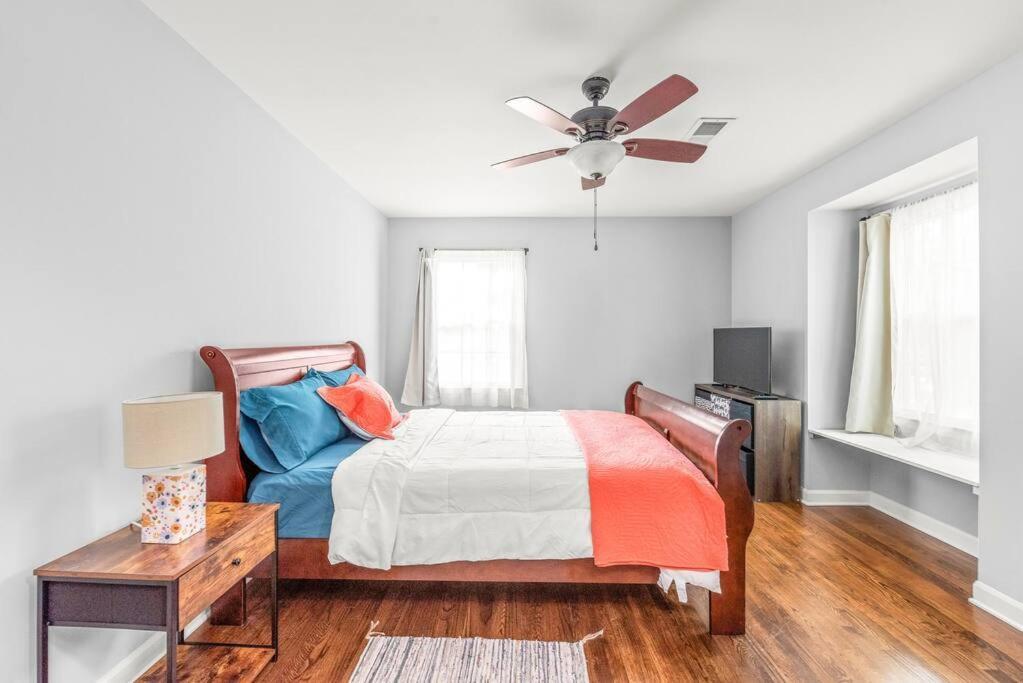 Spotless 4Br Near Clt Uptown, Fast Wi-Fi Apartment Charlotte Bagian luar foto