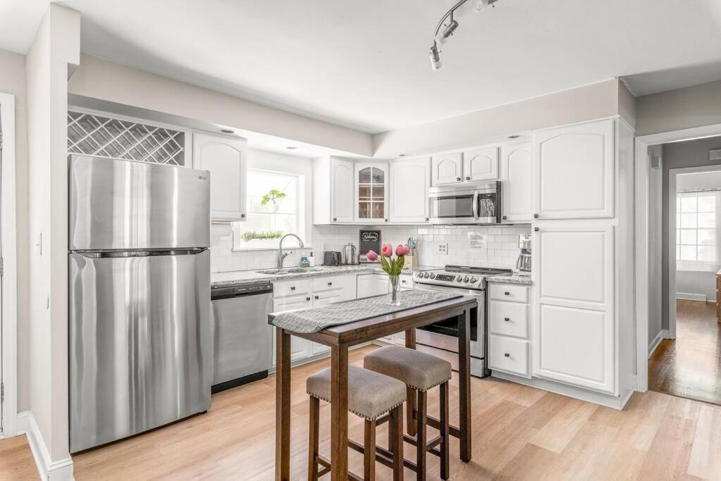 Spotless 4Br Near Clt Uptown, Fast Wi-Fi Apartment Charlotte Bagian luar foto